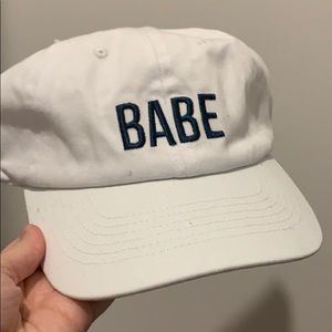 NWOT NEVER WORN exclusive influencer Babe wine hat